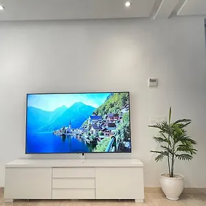 Bay - Luxury Near Appartement